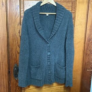 Merona Medium Sweater Grandpa style longer length with Large buttons & pockets